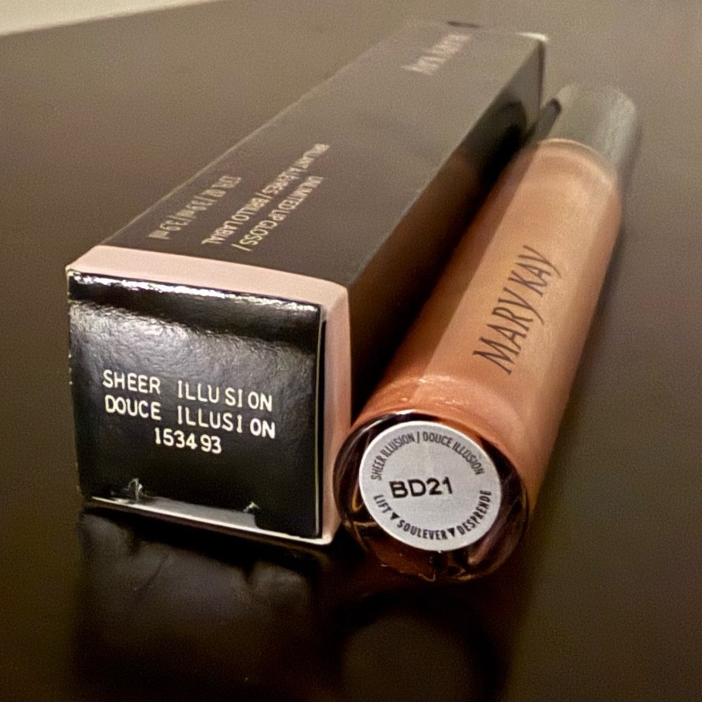 Mary Kay Unlimited Lip Gloss “Sheer Illusion” | High-Shine Nude Pink Gloss | New - Picture 3 of 3